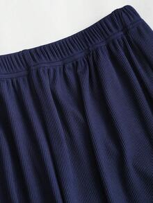 Sweetra Conjunto de 2 piezas minimalista y versátil para mujer, con decoración de metal plateado, top asimétrico de hombros descubiertos y pantalones rectos y anchos de estilo casual