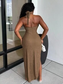 Alexandranx Ärmelloses Kleid Mit Ausgehöhltem Twist-knoten-neckholder Und Hohem Beinschlitz