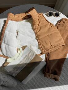 SHEIN Conjunto de 3 piezas para niños pequeños de otoño/invierno que incluye: chaleco acolchado versátil y casual, sudadera a rayas y pantalón largo. Conjunto de pantalón de pana para niños pequeños, conjunto de pana para niños en otoño. - Multicolor - Ver 12