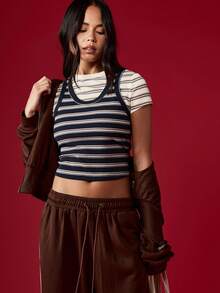 MISSGUIDED Atasan Tank Top Bergaris Dua Lapis dengan Motif Garis-garis, Model Crop Vest Pas Badan, Atasan Musim Panas Tanpa Lengan, Model Slim Fit, Atasan Dasar Esensial untuk Berlapisan - MultiWarna - View 1