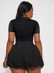 SHEIN SXY 大码女式春夏性感基本款樱桃图案圆领短袖 T 恤修身女式 T 恤和泡泡松紧腰迷你裙，适合日常穿着、西部风服装、音乐节、音乐会、狂欢派对、郊游、海滩度假、分层穿着、节日、约会之夜、生日 - 黑色 - 查看 2