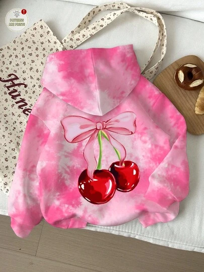 SHEIN Happikins 女童休闲可爱蝴蝶结樱桃印花宽松圆领舒适针织长袖卫衣，适合秋冬季穿着。这款樱桃图案的可爱卫衣，粉色系，樱桃主题，是送给小女孩的理想选择。