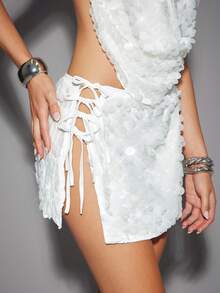 Hauture Minifalda con lentejuelas grandes para mujer, sexy, para vacaciones y salidas nocturnas, con lazos laterales, para la playa - Blanco - Ver 4