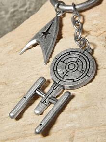 STAR TREK X SHEIN Llavero con dije de aleación de zinc con diseño de nave espacial 3D, color plateado vintage, accesorio de moda y regalo coleccionable