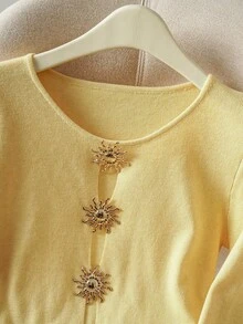 Franclia Metal Button Closure Slim Fit Crew Neck Long Sleeve Top, Suitable For Commuting Fall Winter Cloth For Women - Yellow - View 4