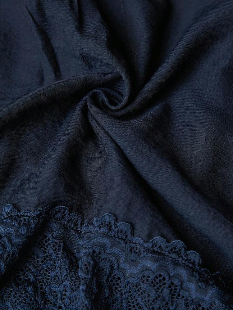 プラスサイズの女性エレガントなカジュアルVネック プリーツ コントラストレース フレア袖 ゆったりエレガントなブラウス ブルー プラスサイズトップス プラスサイズボヘミアンスタイルトップス 秋の服 プラスサイズ 秋のトップス ボヘミアンスタイルの女性の服