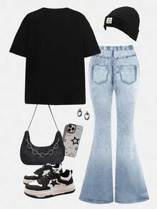 SHEIN Leap Crew 2 件套青少年女孩休闲宽松爱心和笑脸涂鸦印花短袖 T 恤和喇叭裤套装，适合夏季，适合居家、郊游、街拍、校园