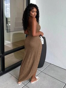 Alexandranx Ärmelloses Kleid Mit Ausgehöhltem Twist-knoten-neckholder Und Hohem Beinschlitz