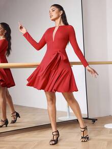 Menodora SHEIN Sport 1 件女式纯色露背交叉绑带修身长袖舞蹈紧身衣 - 紅色 - 查看 6