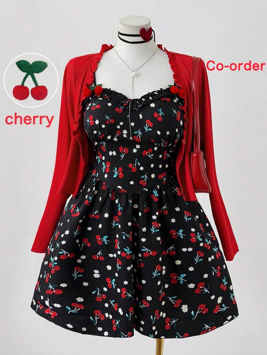 Sunspun 加大码 Sweetro-D 两件套可爱服装套装，可爱浪漫校园风格度假时尚樱桃印花 V 领褶皱 A 字连衣裙，搭配时尚荷叶边领长袖夹克，适合日常外出、返校季、居家约会度假
