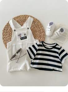 2 件装男婴中性休闲可爱插肩宽松条纹圆领针织上衣 T 恤和围兜工装短裤套装适合春夏日常装 - 黑與白 - 查看 1