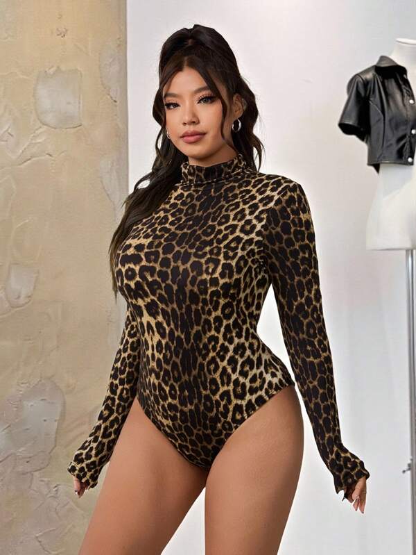 GalTyme Plus Size Women Leopard Print Turtleneck Bodysuit