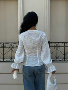 Siren Gaze 女式白色V领刺绣英式纽扣前开襟衬衫 - 白色 - 查看 2