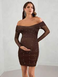 MaterniChic 孕妇白色露肩珍珠装饰紧身派对礼服，优雅孕妇装 - 棕色 - 查看 3