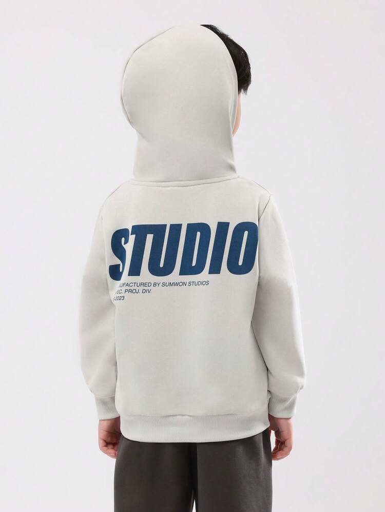 앞면 로고와 뒷면 프린트가 있는 컬렉션 후드 티셔츠