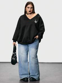 SHEIN CURVE+ 女式加大码 V 领骷髅手指花卉印花黑色加大码宽松羊毛运动衫冬季秋季秋冬 - 黑色 - 查看 8
