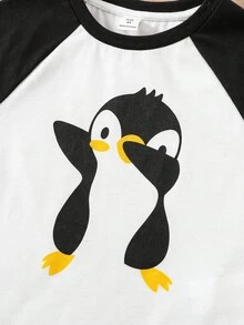 SHEIN 2pcs/Set Kids/Young Boys Cartoon Penguin Contrast Color Raglan Sleeve T-Shirt & Plaid Pattern Pants Casual Comfortable Pajama Set Fall Winter