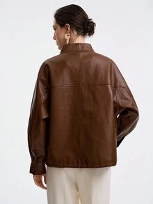 Aalyst Veste  pour femmes, automne/hiver. Style de rue élégant, tenue de bureau décontractée, retour à l'école. Veste vintage de moto avec fermeture à 4 boutons à l'avant, poches latérales, manches raglan, ourlet avec cordon de serrage. Coupe ample et régulière. - Tabac - Voir 2