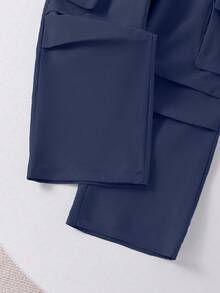 SHEIN ChillGRL 2 件套青少年女孩休闲 T 恤和工装裤套装，蝴蝶刺绣图案圆领短袖 T 恤和裤子，春夏季时尚服装 - 藏蓝色 - 查看 7