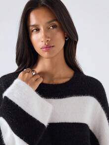 LYSMO 2025新款极简主义秋季女装休闲宽松落肩长袖黑白条纹毛衣，秋季超大条纹毛衣，适合外出、返校、毕业、街头风和斯德哥尔摩风格。 - 黑與白 - 查看 8