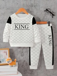 SHEIN Playful Pals 1 套男婴休闲时尚“KING”字母和几何印花长袖运动衫和运动裤套装，秋冬婴幼儿连帽衫套装，适合日常休闲、运动和玩耍 - 彩色 - 查看 3
