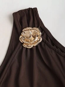 Sweetra 女士秋冬咖啡色金属花朵装饰无袖上衣和鱼尾裙两件套 - 咖啡棕 - 查看 4