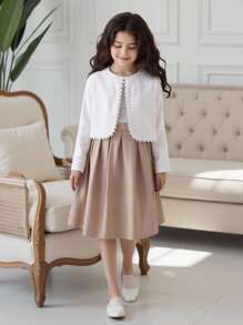 給十幾歲少女的優雅蕾絲領短外套，休閒外出穿搭