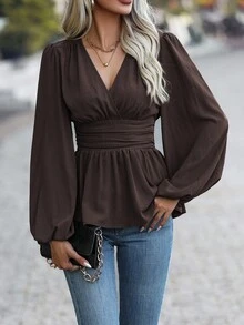 EMERY ROSE Damblus med omlott, v-ringad, lanternärm och peplumtopp med volangkant - Kaffebrun - Visa 3