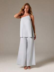 AiiRZ Conjunto de dos piezas elegante de satén con un solo hombro, con detalles de cuentas metálicas y pantalones de pierna ancha para ocasiones formales y de fiesta por la noche. Incluye tirantes ajustables. - Gris - Ver 1