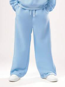 SUMWON Brooklyn Archive 套装：阔腿运动裤搭配圆领卫衣，街头风都市地球印花经典款，秋冬青少年时尚 - 淺藍色 - 查看 4