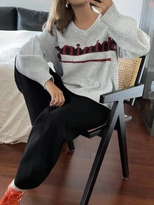 DAZY 撞色字母提花宽松休闲街头风圆领长袖针织毛衣女秋冬 - 灰色 - 查看 7