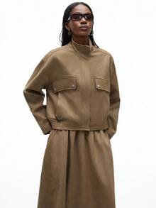 GENKIRA 新款时尚女士两件套，绒面革复古卡其色经典口袋设计感纽扣高端工装风格立领女士两件套 - 卡其色 - 查看 6