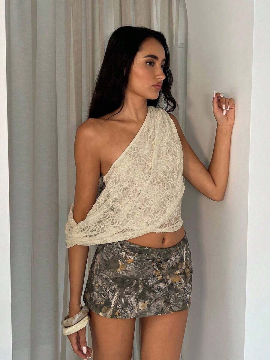 Glamine Elegant Floral Lace Shoulder Sleeveless Red Top For Women, Winter - Khaki - View 1