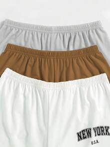 SHEIN 返校时尚三件套/青少年男童休闲字母印花图案短袖T恤和短裤家居服套装 男童图案T恤套装 男童夏季套装 - 彩色 - 查看 4