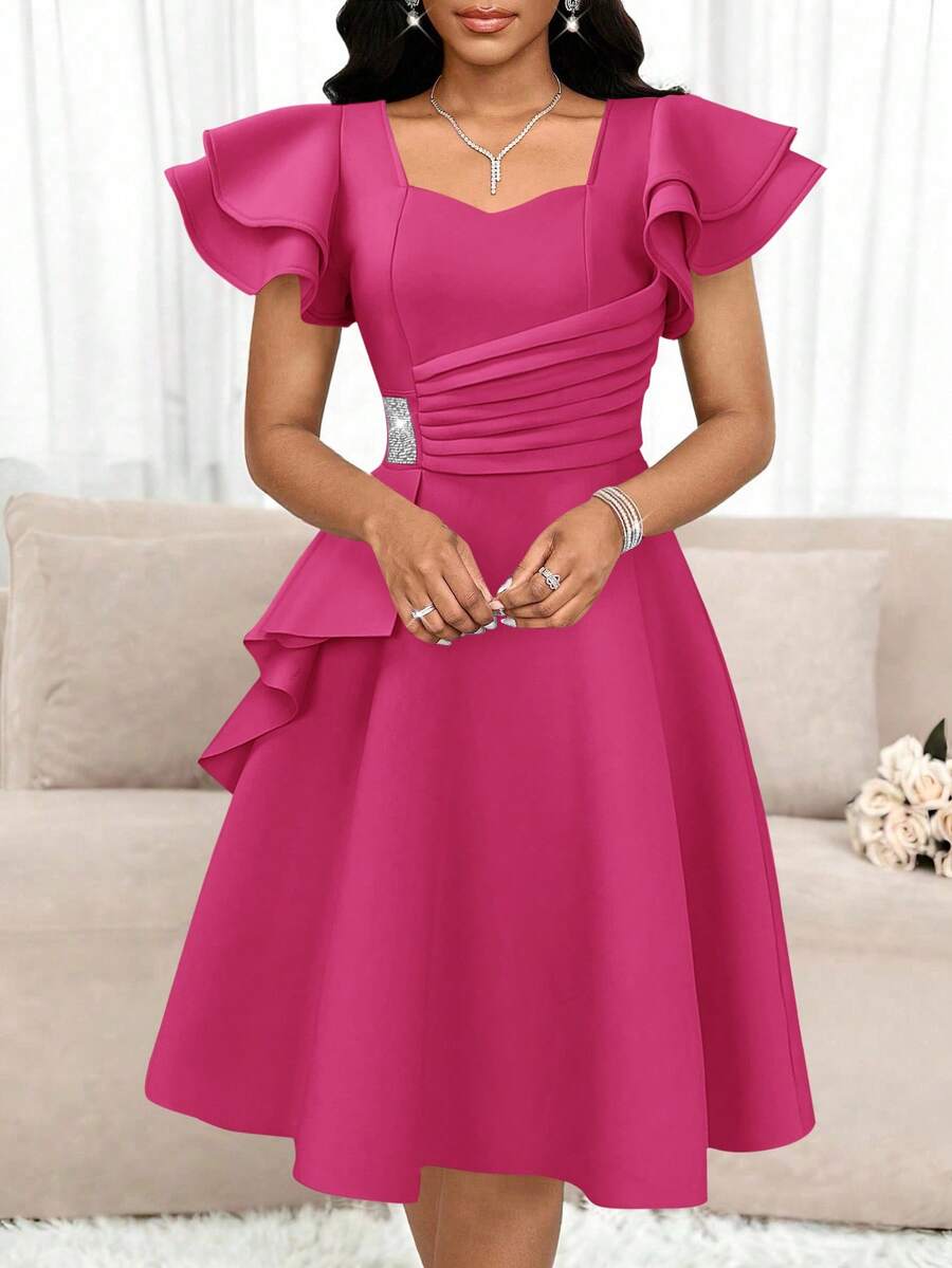 SHEIN Lady Đầm nữ màu trơn cổ tim, eo bèo nhún, đính đá lấp lánh