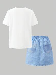 SHEIN Explorewe Set de 2 piezas de ropa para adolescentes: una camiseta de manga corta y cuello redondo con estampados de letras y osos de peluche en estilo callejero, combinada con una falda corta rosa. Conjunto de ropa universitaria y ropa deportiva para la temporada de regreso a clases 2025 - Azul - Ver 2