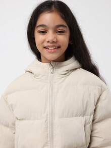 Áo khoác phồng SUMWON dành cho bé gái tuổi teen, có mũ trùm đầu, kiểu dáng ngắn, lót bông, giữ ấm, có túi bên hông, thích hợp cho đi học, dạo phố, đi nghỉ mát. - Màu be - Xem 3