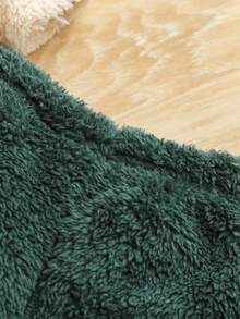 SHEIN Playful Pals 2pcs Baby Boy Autumn/Winter Fleece Pajama Set, Cute Dinosaur Embroidery Casual Long Sleeve Top And Pants Homewear Fall - Green - View 7