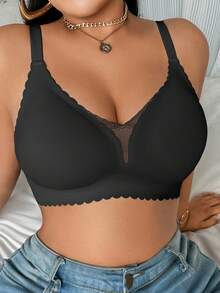 SHEIN Sujetador para mujer de talla grande con diseño minimalista y cómodo, de unicolor, con encaje sin costuras, tirantes anchos, efecto levantador, bajo ondulado y acolchado fino - Negro - Ver 8