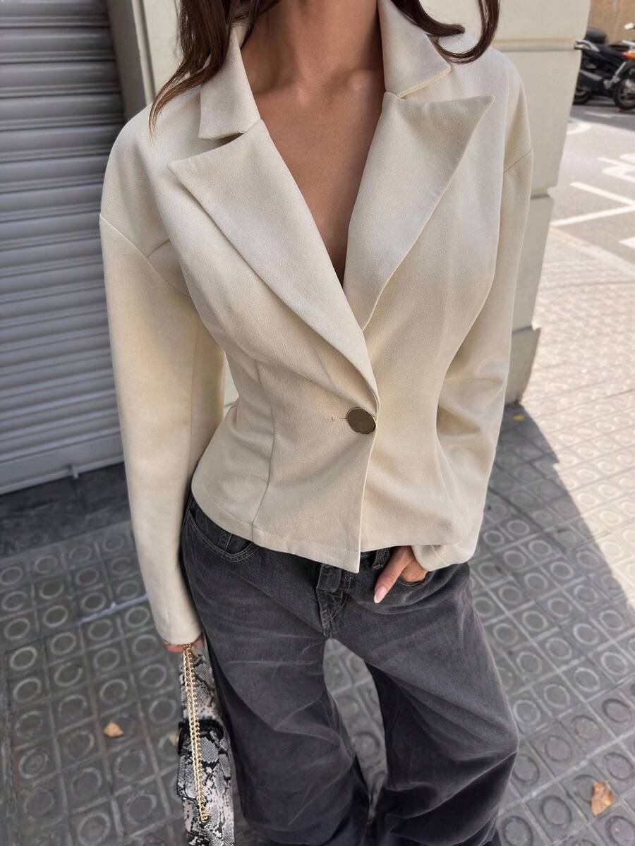 Siren Gaze 秋季优雅正式女式短款西装外套,2025 年新款女式秋季服装卡其色绒面革缺口领单排扣腰部收紧西装外套,适合办公室工作、商务休闲、外出聚会、毕业典礼,奢华老款西装外套适合冬季过渡 - 杏色 - 查看 1
