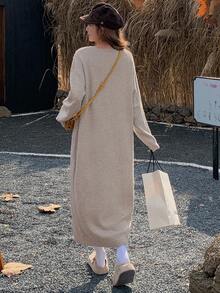 DAZY 女士纯色V领落肩长袖宽松休闲针织连衣裙，秋冬毛衣裙