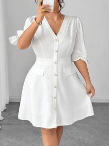 Elenzga Robe élégante pour femmes grandes tailles avec boutons, nœud et patchwork en dentelle - Blanc - Voir 6