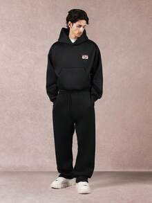 SUMWON 姓名标签风格短款休闲连帽衫都市街头风格涂鸦印花套头衫签名系列秋冬外套 - 黑色 - 查看 7