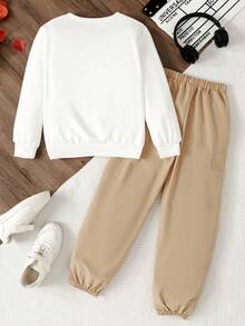 青少年男孩运动衫套装，新款秋冬脸部图案印花圆领运动衫搭配米色抽绳工装裤，休闲可爱的返校装 - 杏色 - 查看 2