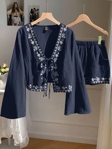 Comfortcana Set di camicia e pantaloncini da donna bohémien con stampa floreale di anacardi blu navy, con laccio frontale - Blu Navy - Visualizzare 4