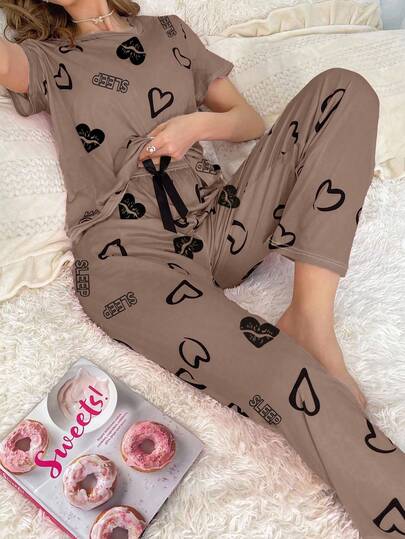 Heart Print Round Neck Short Sleeve Top Pants Pajama Set Bruin Sets Women Comfy Sleep Wear Pieces Lips Pj