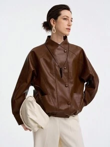 Aalyst Veste  pour femmes, automne/hiver. Style de rue élégant, tenue de bureau décontractée, retour à l'école. Veste vintage de moto avec fermeture à 4 boutons à l'avant, poches latérales, manches raglan, ourlet avec cordon de serrage. Coupe ample et régulière. - Tabac - Voir 6