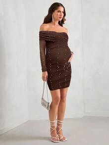 MaterniChic 孕妇白色露肩珍珠装饰紧身派对礼服，优雅孕妇装 - 棕色 - 查看 4
