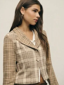 Nöista Cropped Plaid Jacket With Lapel Neck And Button Detail, Perfect For Fall For Women. Chic For Office Wear, Versatile As A Fall/Winter Coat, And Polished Enough For Christmas Styling. - Coffee Brown - View 3