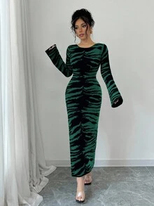 Elenzga Women's Color Block Round Neck Long Sleeve Elegant Fitted Waist Knit Dress - Green - View 3